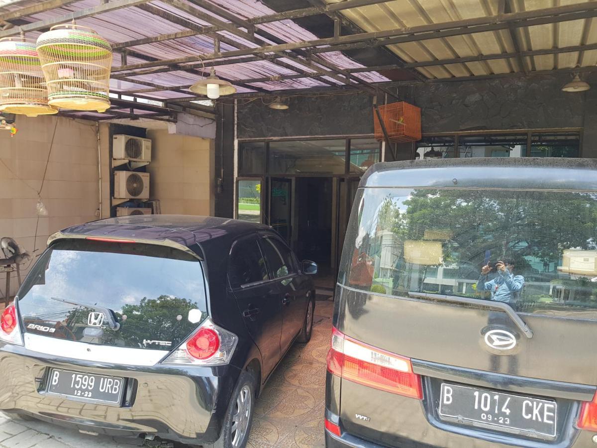 Hotel Alifah 1 Syariah Rawabokor Dua 外观 照片