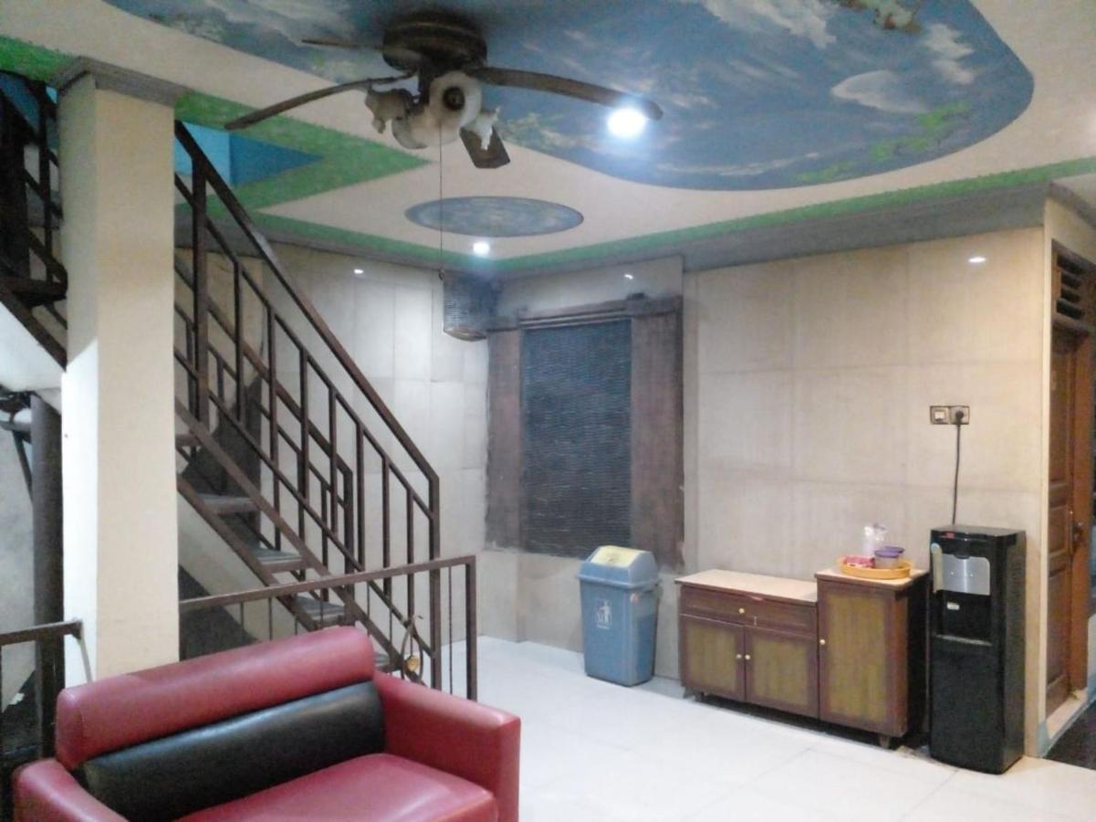 Hotel Alifah 1 Syariah Rawabokor Dua 外观 照片