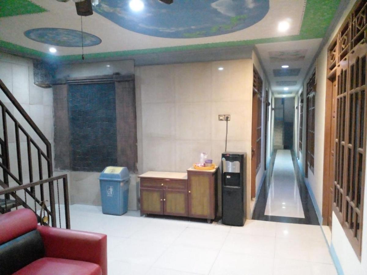 Hotel Alifah 1 Syariah Rawabokor Dua 外观 照片