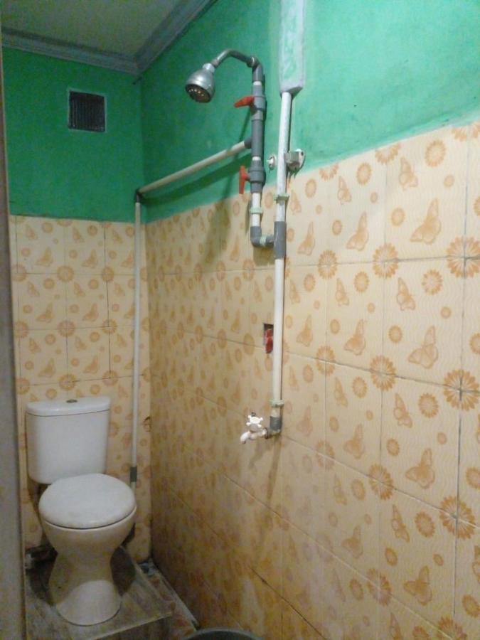 Hotel Alifah 1 Syariah Rawabokor Dua 外观 照片